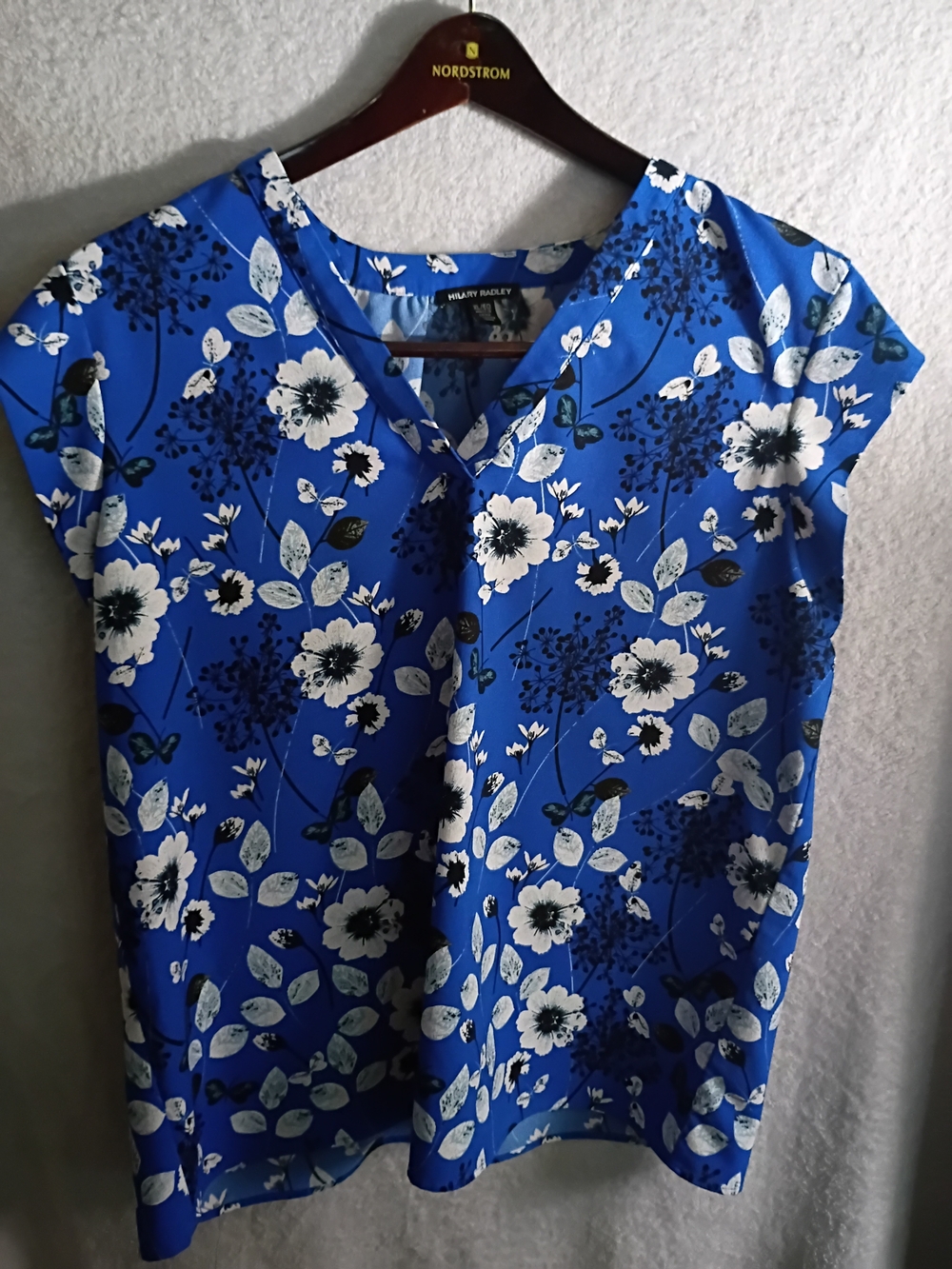 Hilary Radley Blue Floral V-Neck Cap-Sleeve Blouse